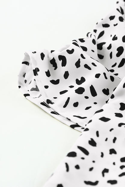 Bluse mit Leopardenmuster und Smok-Detail und Puffärmeln