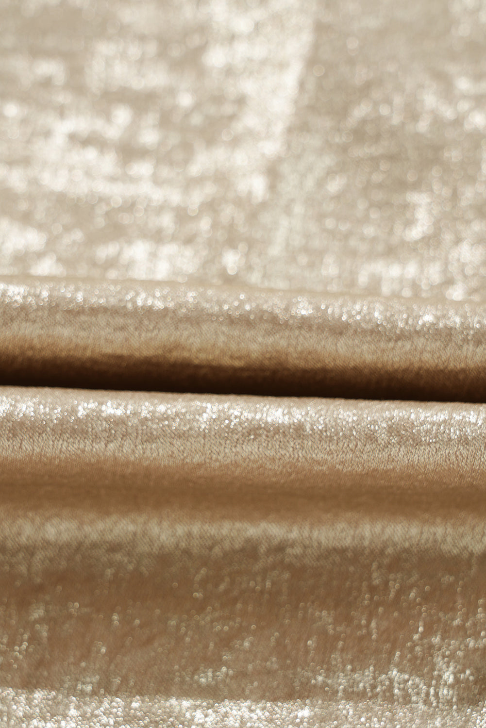 Hellkhakifarbene Baseballjacke mit Reißverschluss in Metallic-Optik