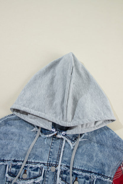 Beau Blue – Patchwork-Jeansjacke mit Kapuze und offenem Saum im Karomuster