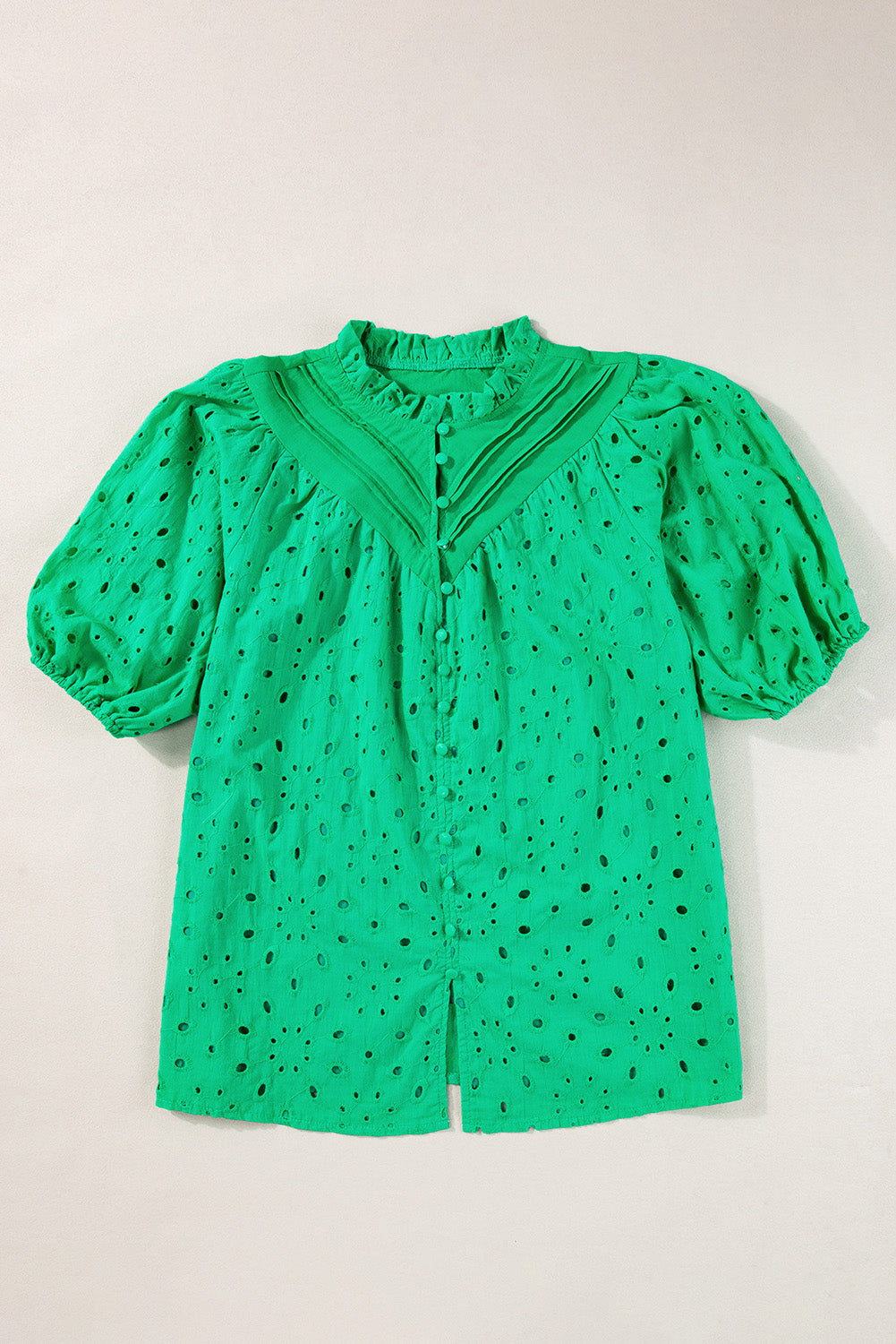 Grüne Bluse mit Blumenstickerei und Puffärmeln