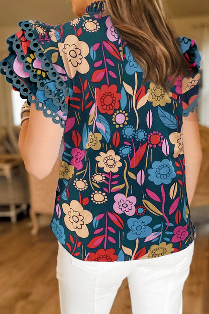 Grüne Sommerbluse mit Rüschenärmeln und Blumenmuster