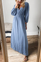 Myosotis Chambray Maxikleid mit tiefem V-Ausschnitt und Armbandärmeln