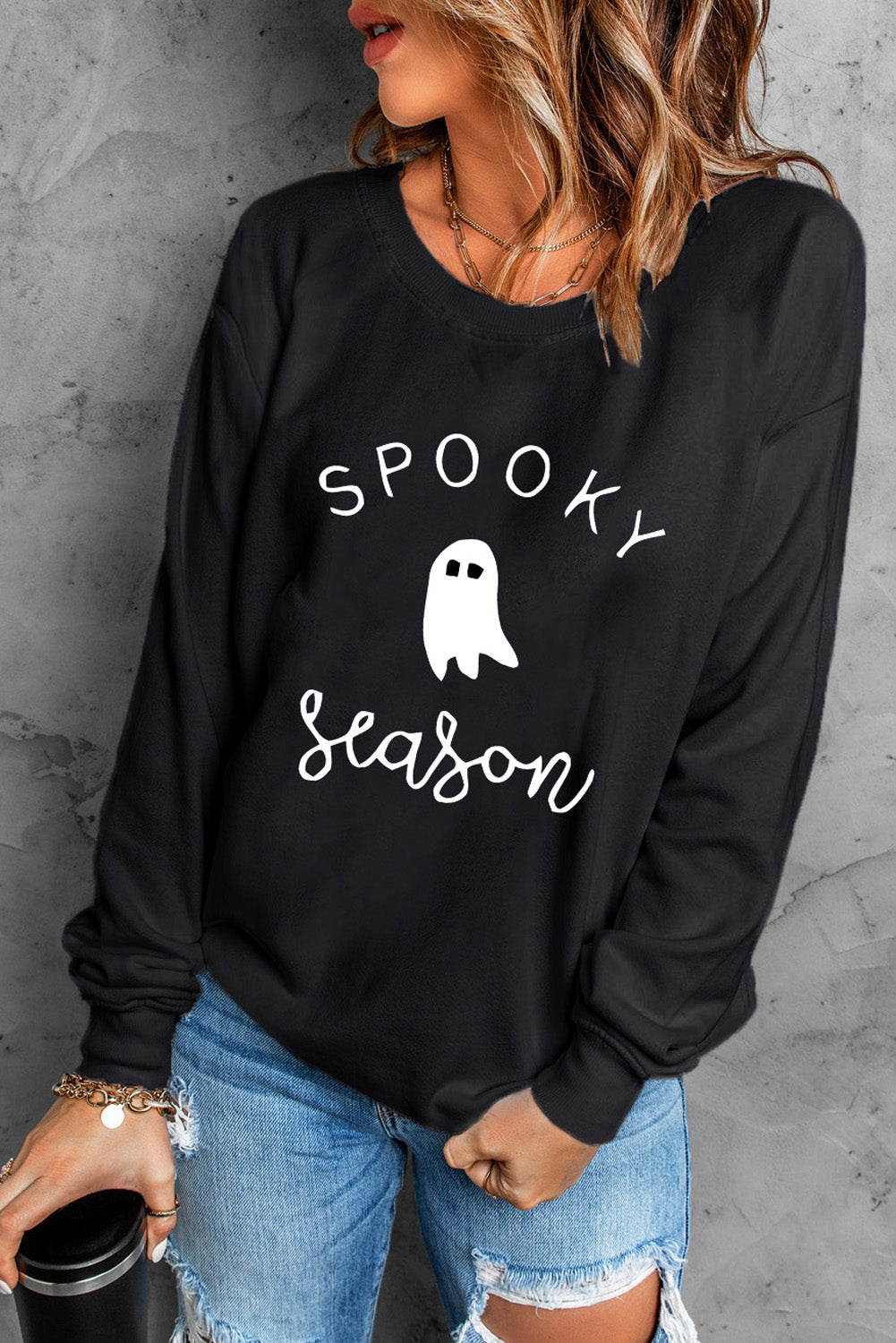 Schwarzes Sweatshirt mit Grusel-Saison-Geistergrafik