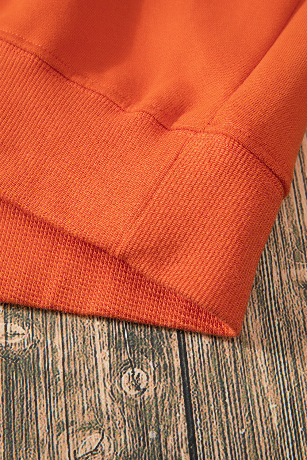 Einfarbiges Frottee-Sweatshirt mit überschnittener Schulter und Fleecefutter in Rotorange