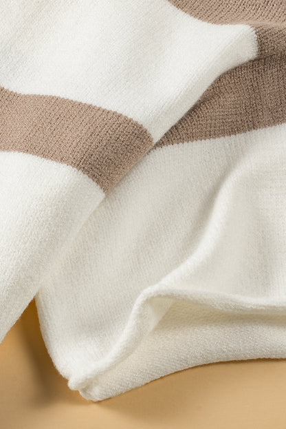 Khakifarbenes, gestreiftes, leicht gestricktes Oberteil mit kurzen Ärmeln