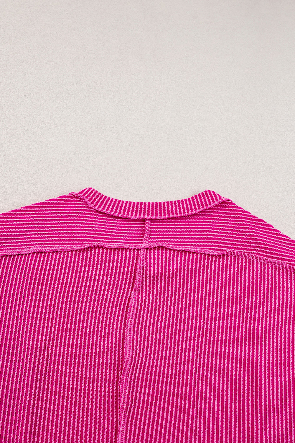 Rosarotes strukturiertes Colorblock-T-Shirt mit Rundhalsausschnitt