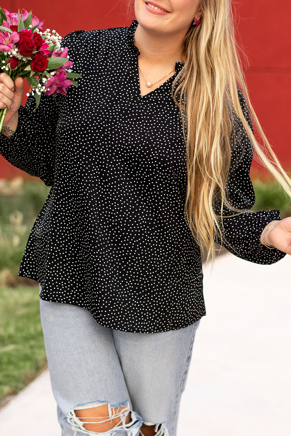 Schwarze Bluse mit V-Ausschnitt und Leopardenmuster in Übergröße