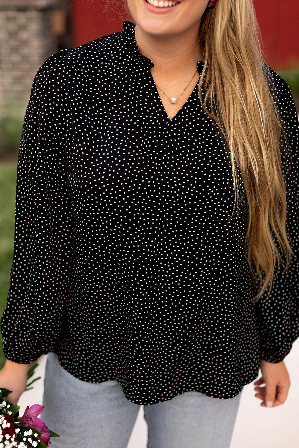 Schwarze Bluse mit V-Ausschnitt und Leopardenmuster in Übergröße