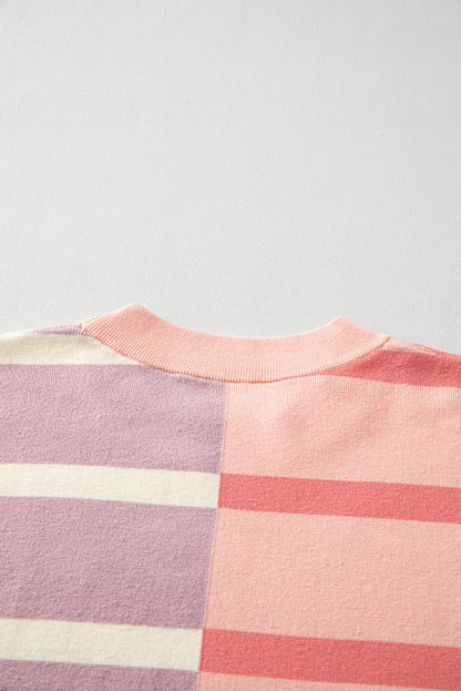 Oversize-Pullover mit rosa Streifen und Colorblock