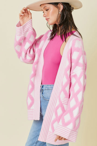 Rosa Strickjacken mit Rautenmuster und offenen Taschen vorne