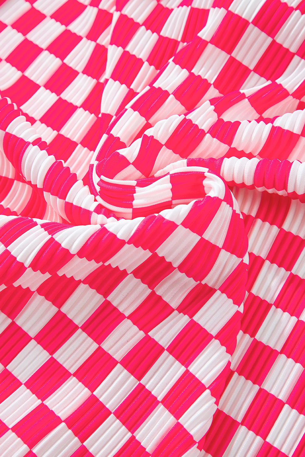 Rosa Pyjama-Set mit kariertem Hemd mit Knöpfen und hoch taillierter Hose