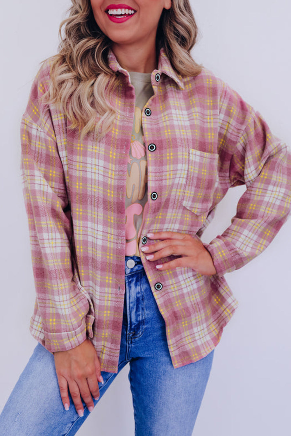 Rosa, langärmlige Hemdjacke mit Brusttasche und Karomuster