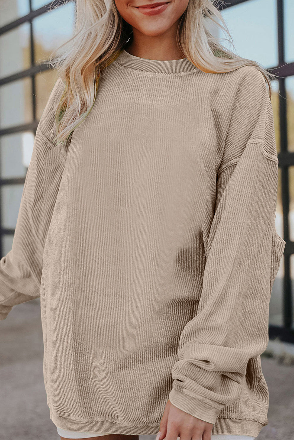 Rauchgraues Oversize-Sweatshirt aus geripptem Cord