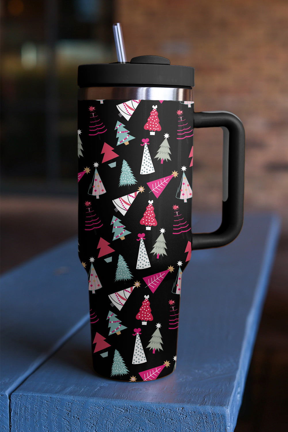 Schwarzer Thermobecher mit Cartoon-Weihnachtsbaum-Aufdruck, 1,2 l