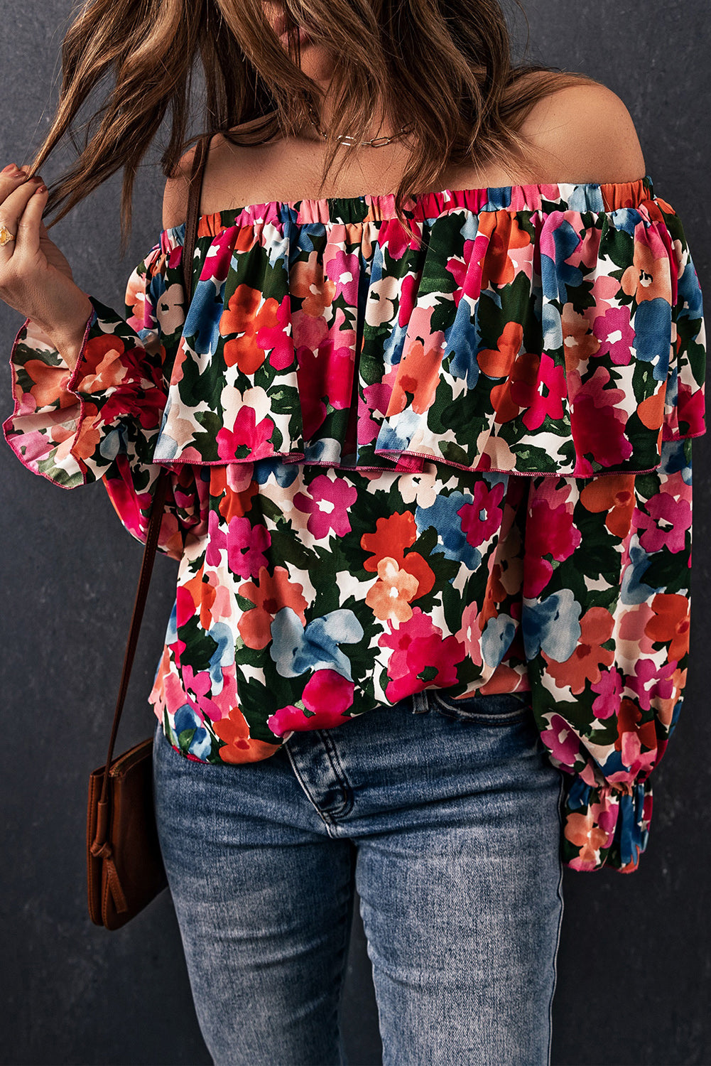 Schulterfreie Bluse mit Blumenmuster und Rüschen