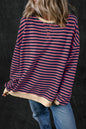Oversize-Pullover mit rotem Streifenmuster und Kontrastbesatz