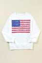 Weißes, lockeres Sweatshirt mit überschnittener Schulter und amerikanischer Flagge