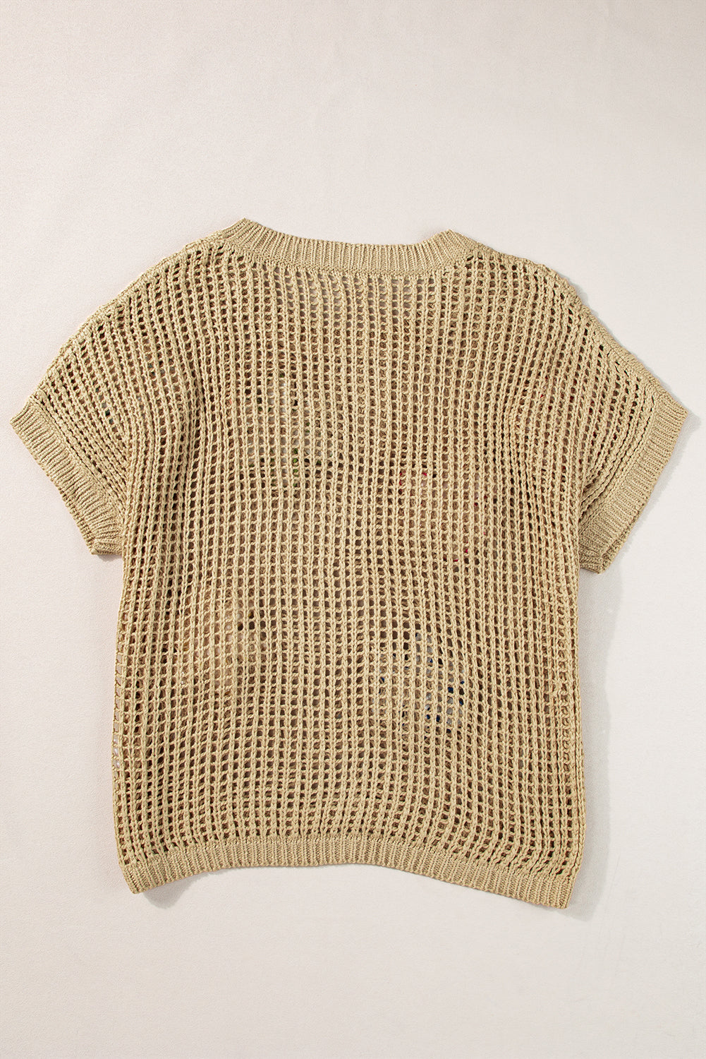 Helles französisches beiges Häkelblumen-Hohl-Pullover-T-Shirt