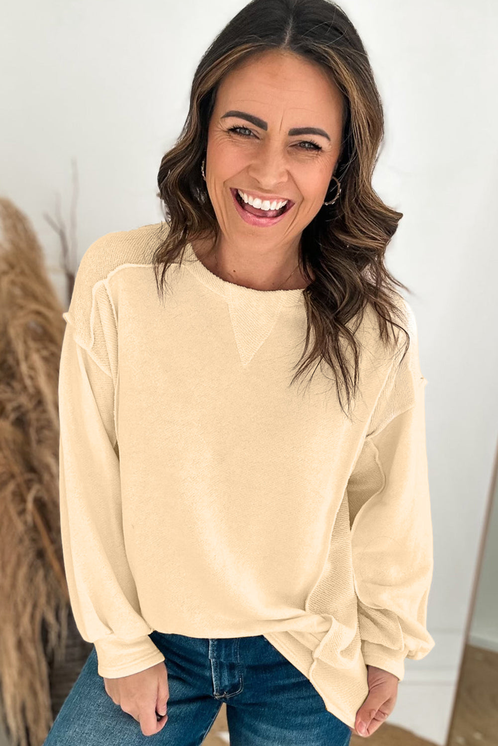 Beiges Pullover-Sweatshirt mit Rundhalsausschnitt