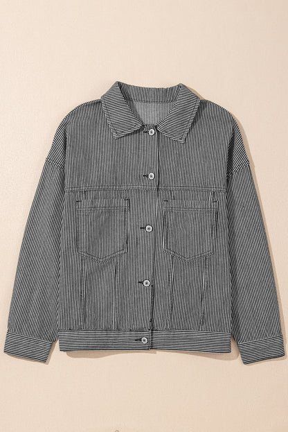 Blau gestreifte, gewaschene Oversize-Jeansjacke mit Taschen