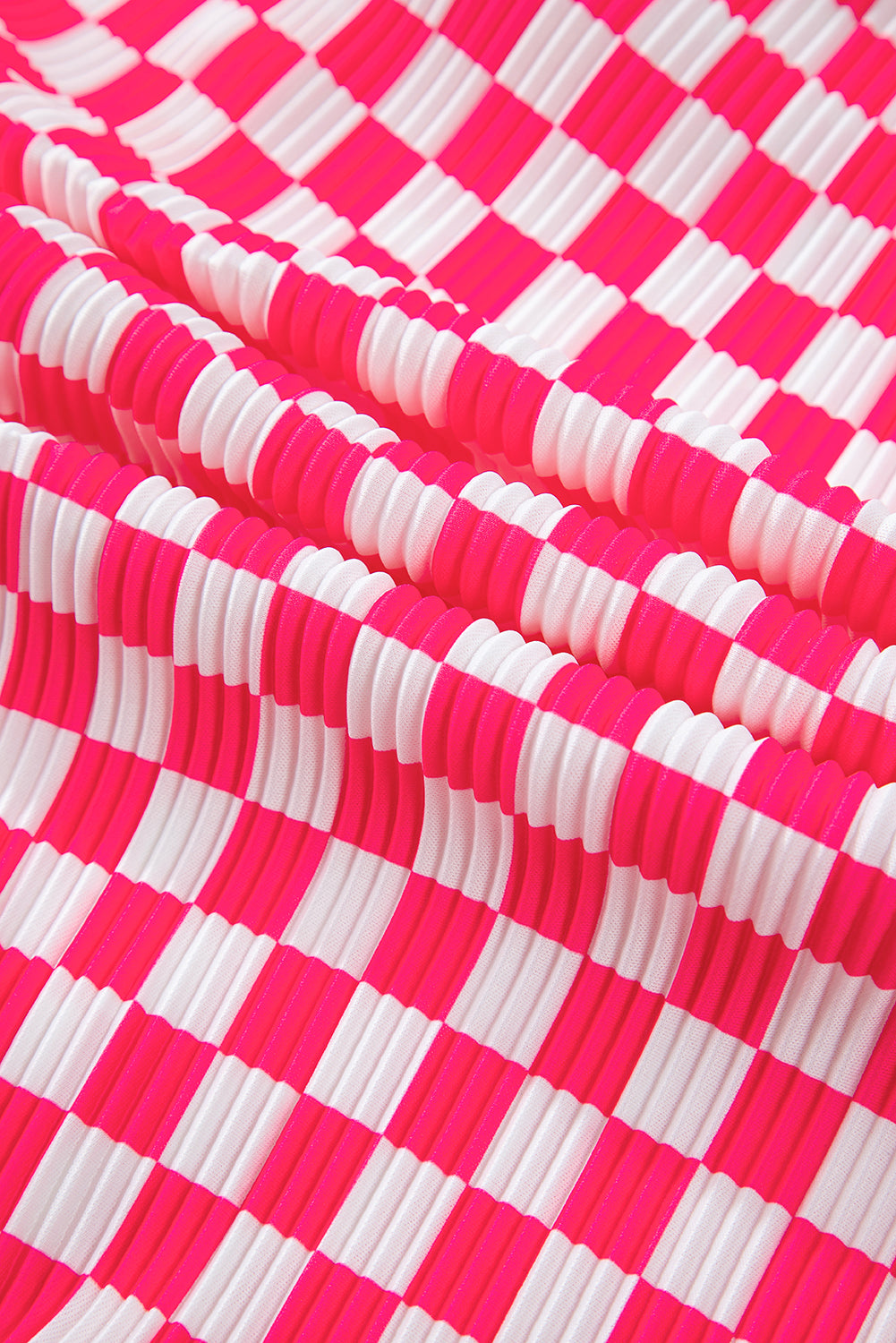 Rosa Pyjama-Set mit kariertem Hemd mit Knöpfen und hoch taillierter Hose