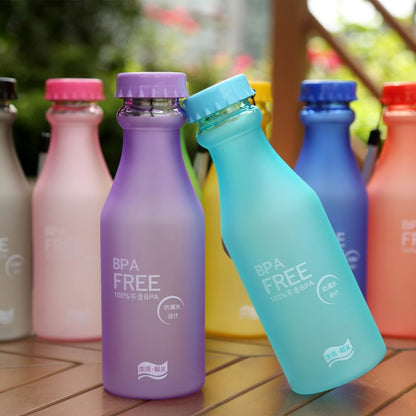 550 ml Frostsichere, auslaufsichere, tragbare Sodaflasche aus Kunststoff, versiegelt, einfache, handliche Getränkeflasche für Studenten (550 ml)
