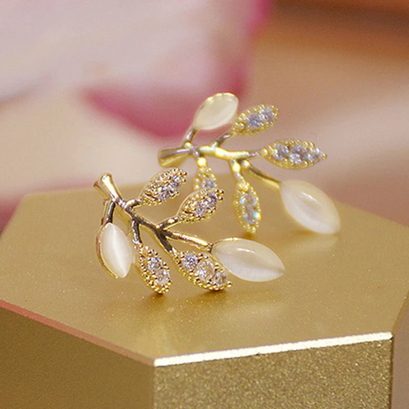 Exquisite Flower Zircon Stud Earrings – Geometric Leaves for Party & Gift