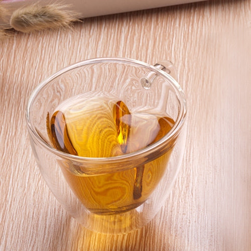 Herzförmige doppelwandige Glasbecher, beständige transparente Teetassen