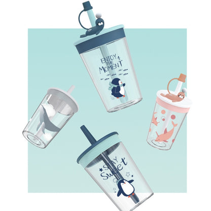 Trinkbecher mit Strohhalm für Kinder mit Cartoon-Meerestieren. Sicherer und umweltfreundlicher Trinkbecher aus Kunststoff, Marineblau, Hellblau, Rosa, Hellgrau