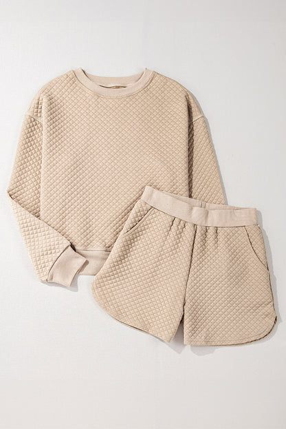 Parchment – Einfarbiges, gestepptes Langarm-Top und Shorts-Set