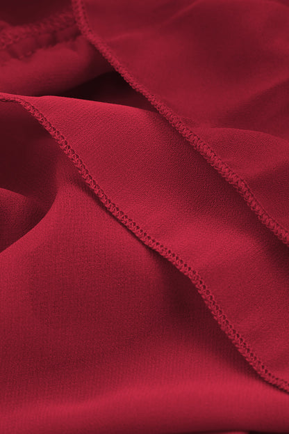 Langärmliges Minikleid mit Rüschen und V-Ausschnitt