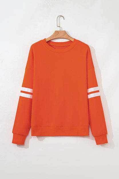 Orangefarbenes Oversize-Sweatshirt mit College-Streifen und überschnittener Schulter