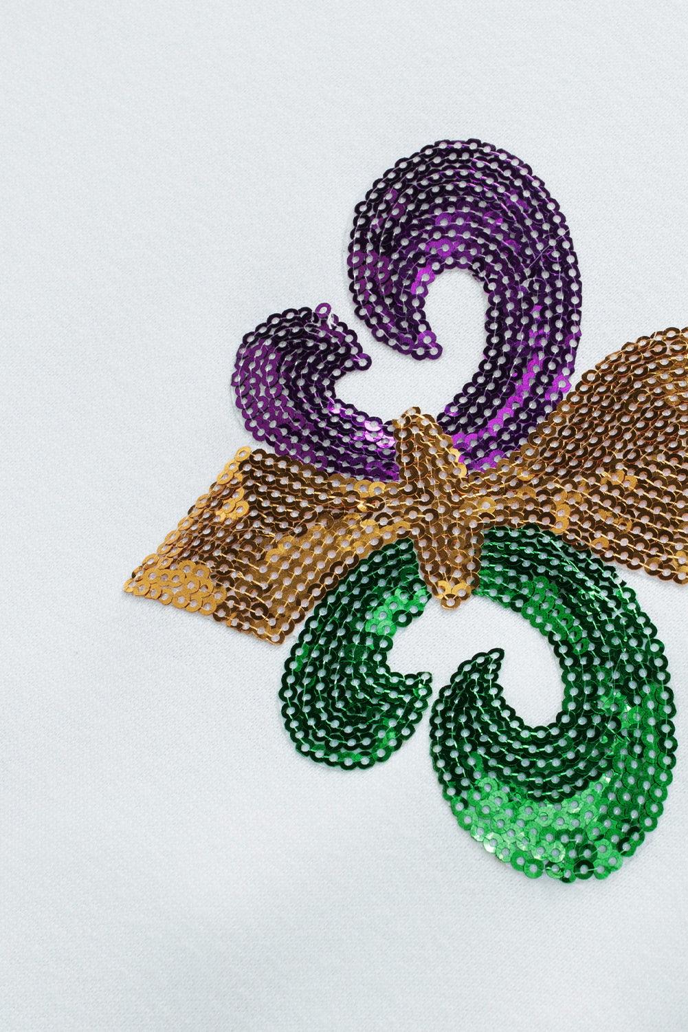 Weißes Pullover-Sweatshirt mit Mardi Gras-Grafik und Pailletten