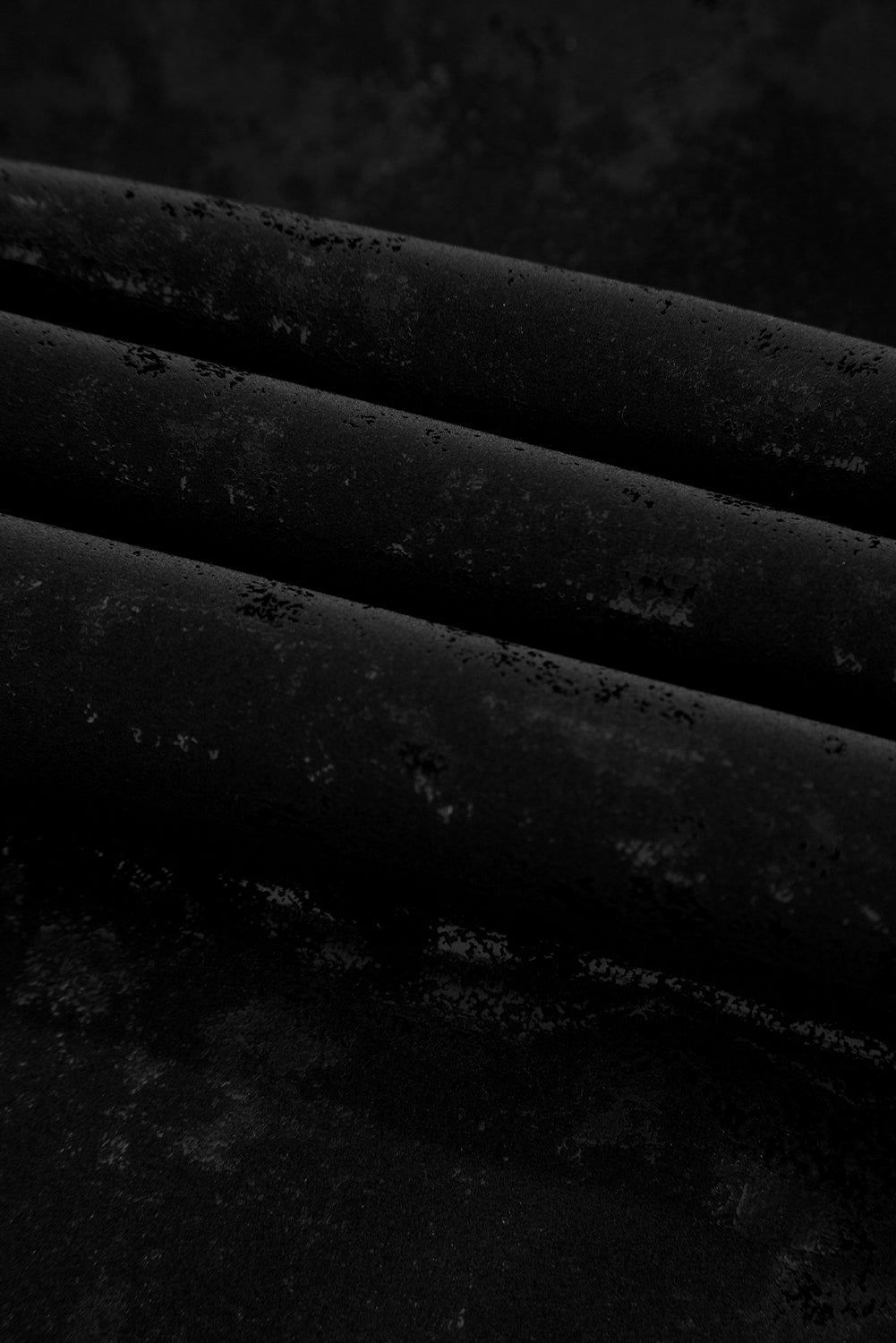 Schwarze Leggings mit Schlitzen und hoher Taille aus Kunstleder