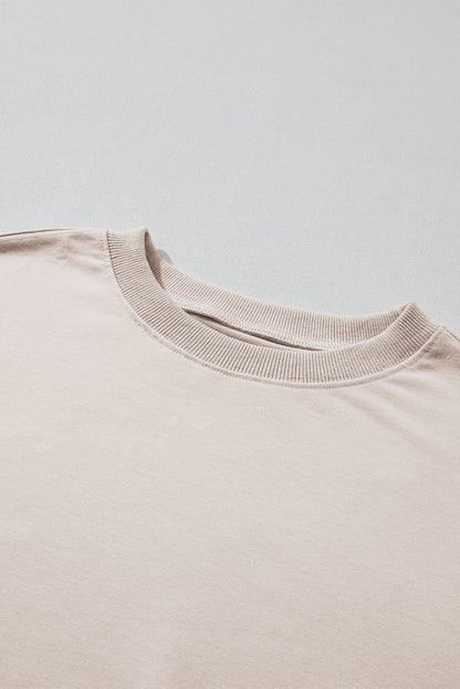 Weißes Lounge-Set mit Farbblockärmeln, kontrastierender Seitennaht