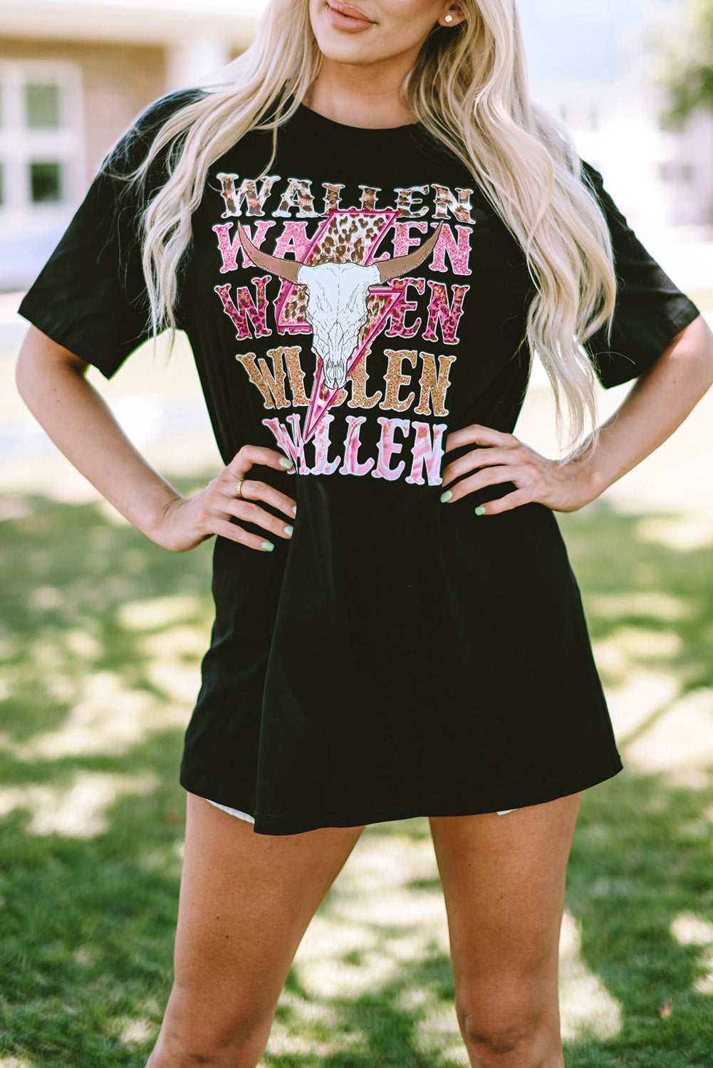 Schwarzes, übergroßes WALLEN-T-Shirt mit Kuhschädel-Grafik