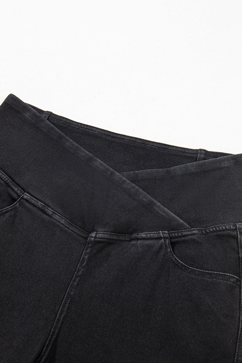 Schwarze, dehnbare Jeggings mit gewölbter Taille und schmaler Passform