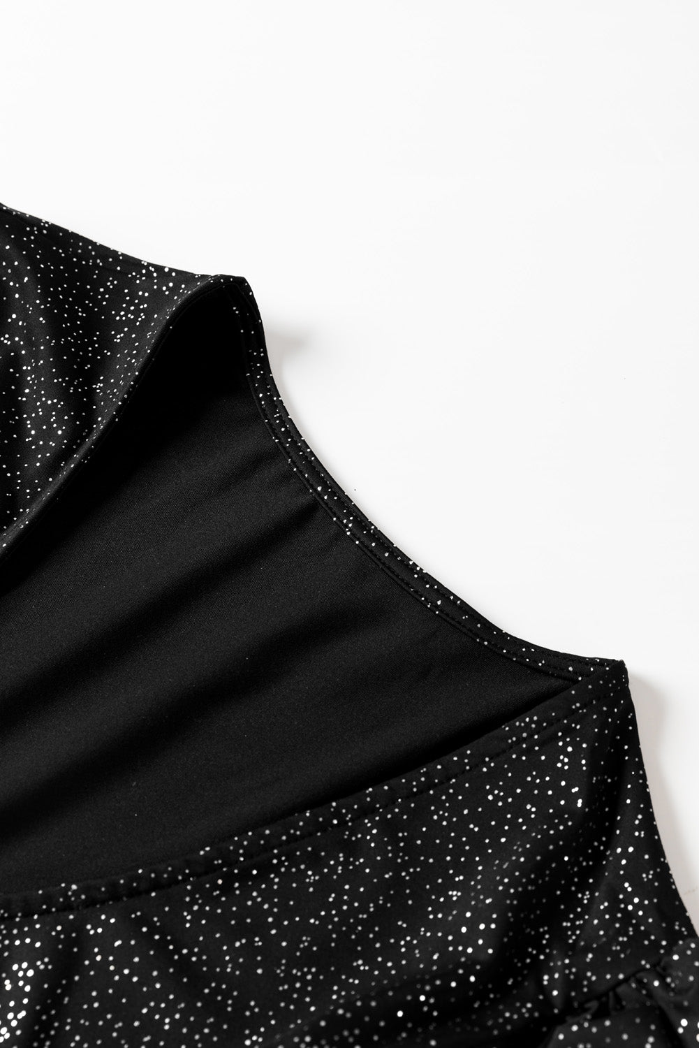 Schwarze Glitzer-Wickelbluse mit V-Ausschnitt, Bindesaum und Puffärmeln