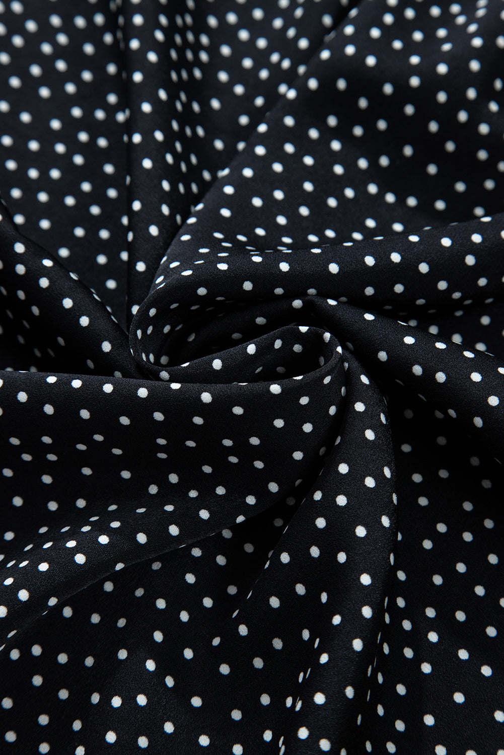 Schwarze Bluse mit V-Ausschnitt und Leopardenmuster in Übergröße