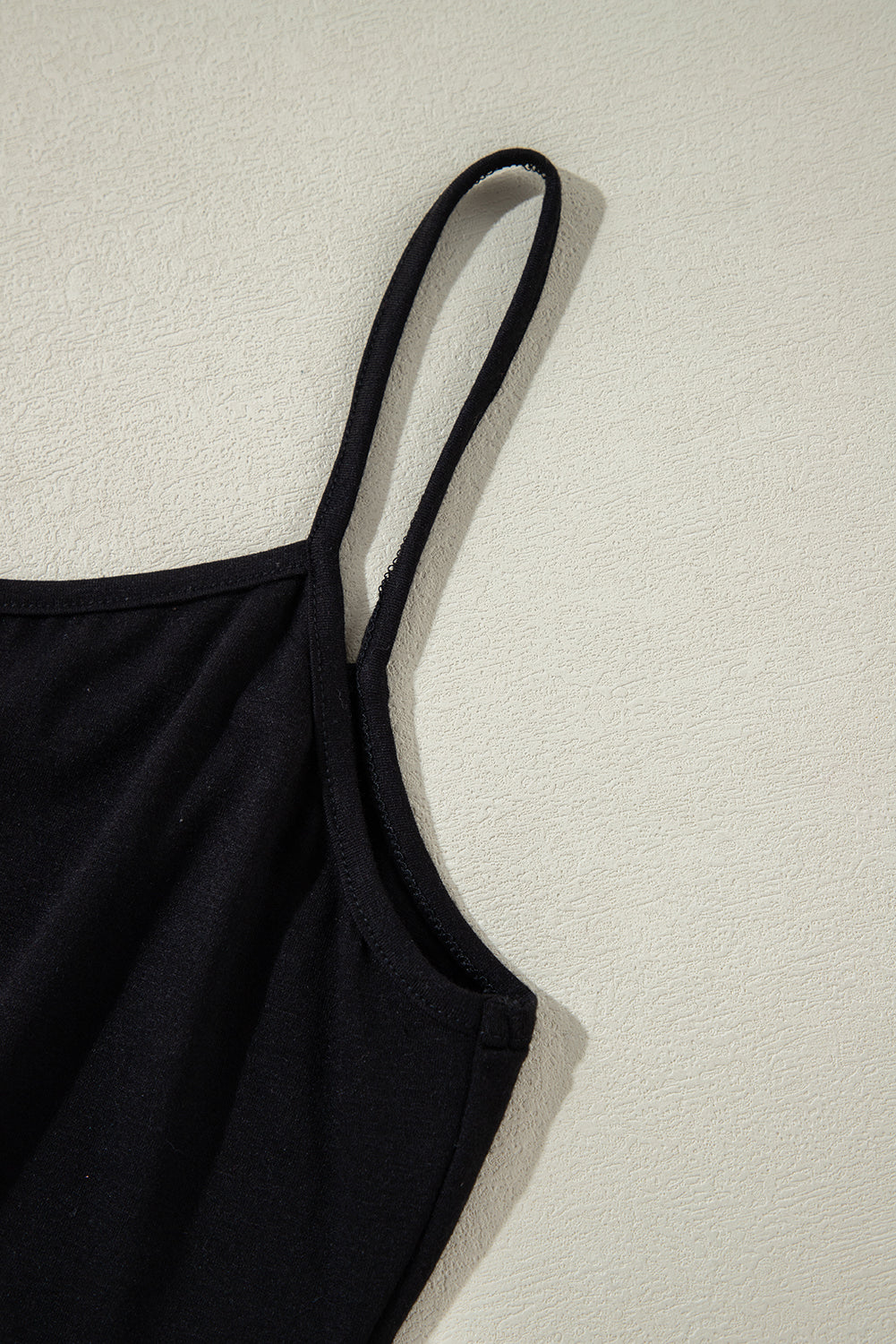 Schwarze Bluse mit transparenter Spitze und Stehkragen und langen Ärmeln