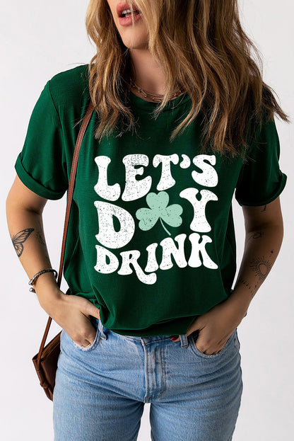 Grünes T-Shirt mit Rundhalsausschnitt und „Let's Day Drink“-Kleeblatt-Print