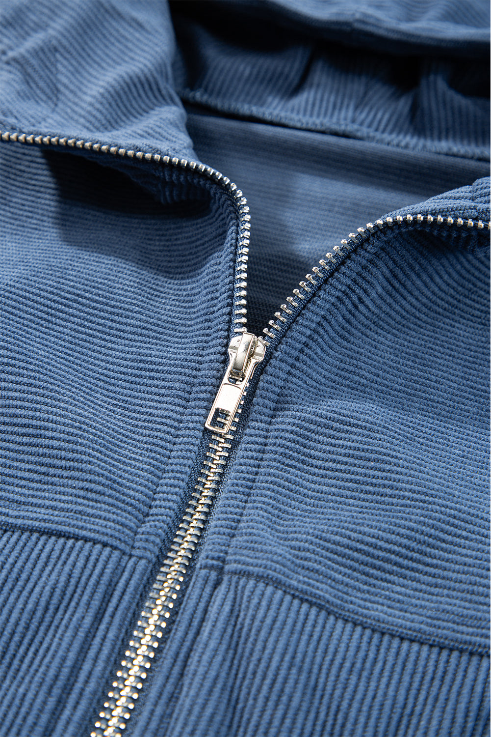 Echte blaugrüne Cordjacke mit Kordelzug, Kapuze und Reißverschluss