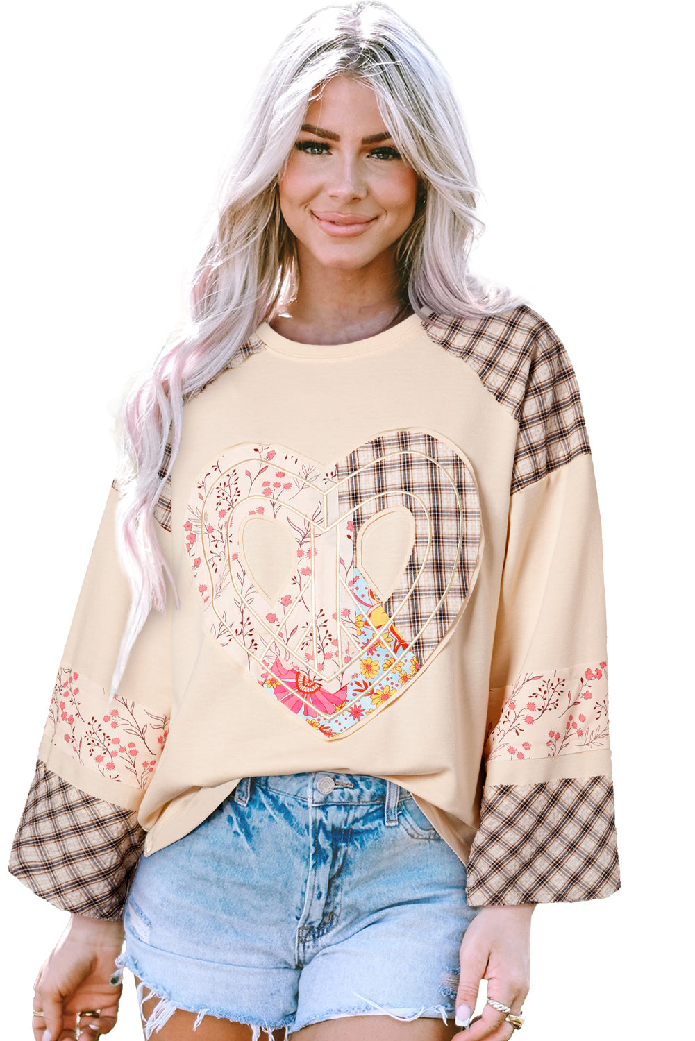 Beiges, kariertes, florales Langarm-Top mit Peace-Herz-Grafik