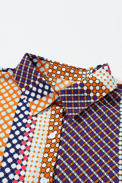 Braunes langärmliges Button-Down-Etuihemd mit Punktmuster