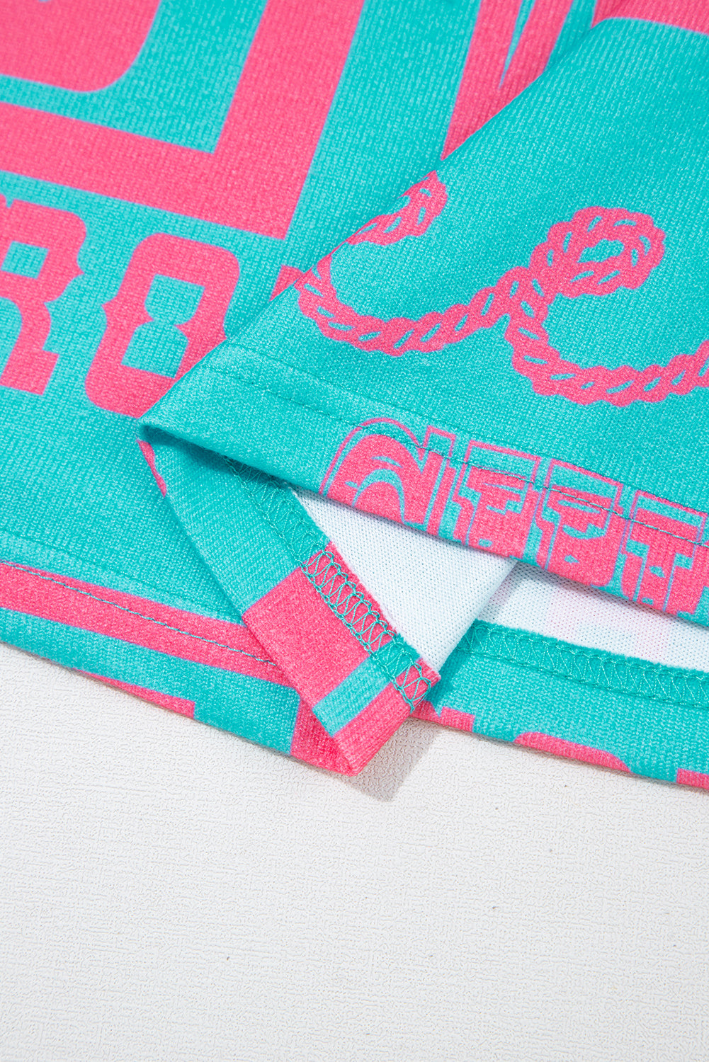 Grünes Howdy Cowboy-T-Shirt mit Buchstaben-Print im Western-Stil