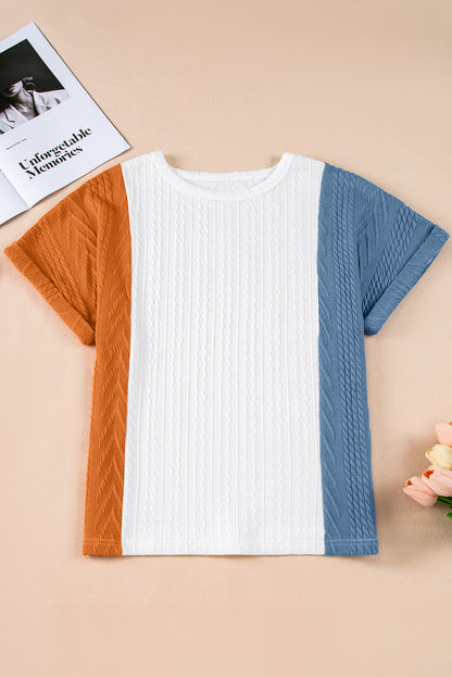 Hellblaues, strukturiertes T-Shirt mit Farbblock und lockerer Passform