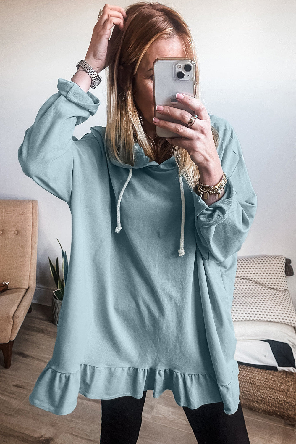 Iceland Blue Solid Tunika-Hoodie mit Rüschensaum und lockerer Passform