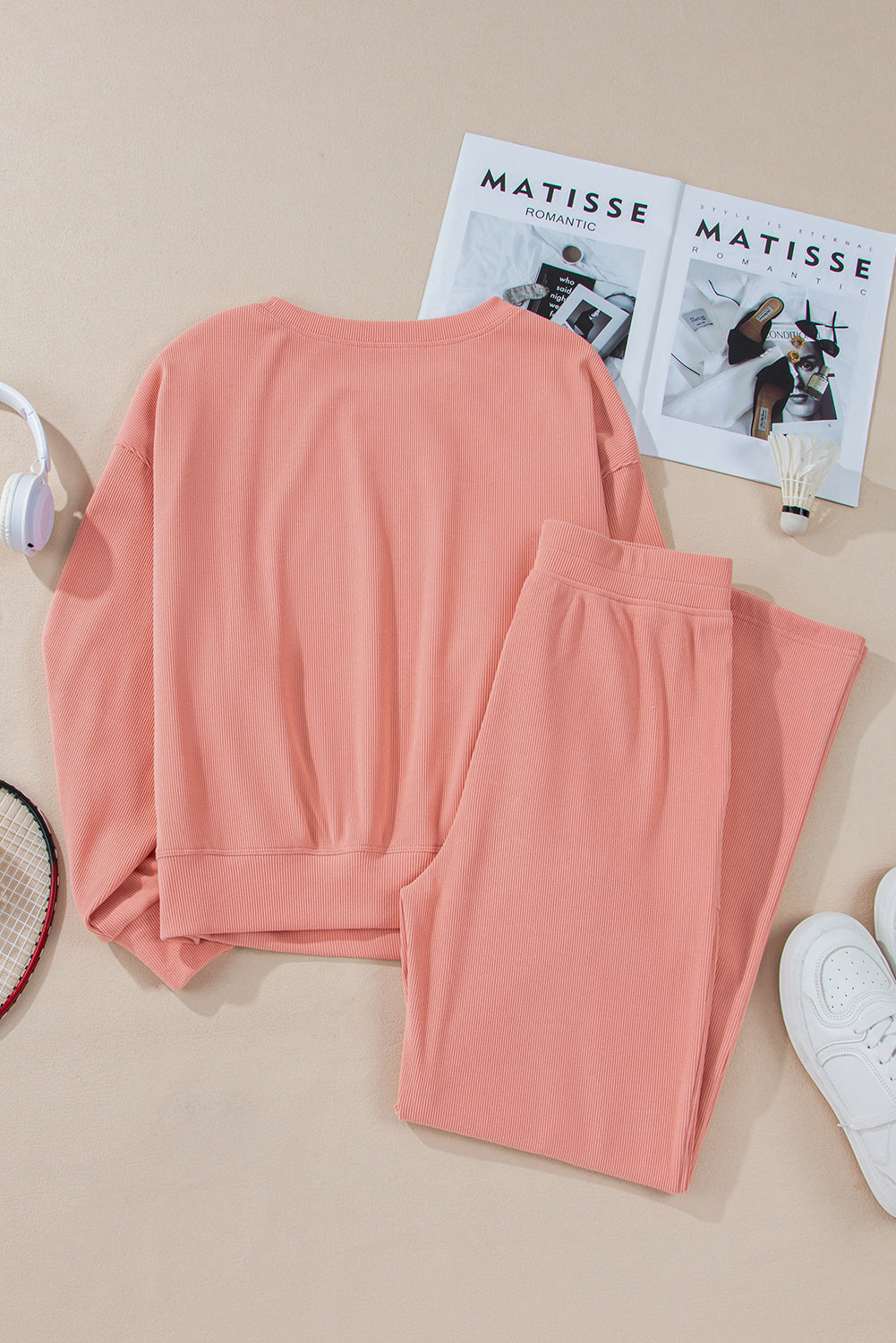 Blossom – Zweiteiliges Lounge-Set aus Rippstrick mit überschnittener Schulter und Taschen