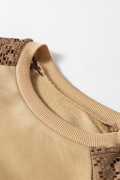 Khakifarbenes Sweatshirt mit Patchwork-Farbblock und überschnittener Schulterpartie aus Spitze