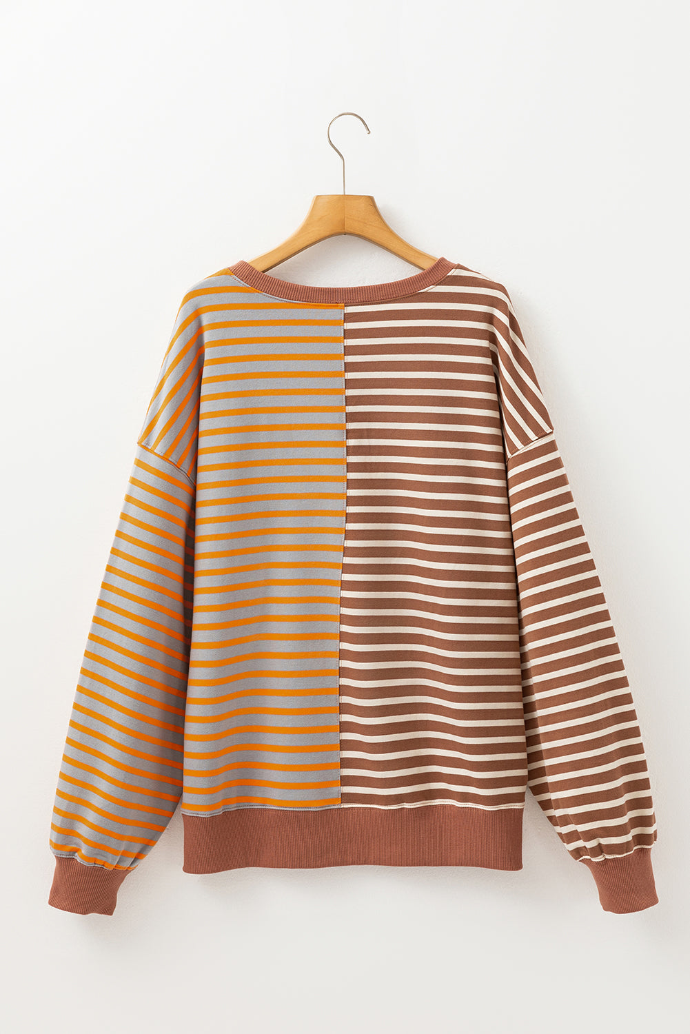 Braun gestreiftes, lässiges, gestreiftes Colorblock-Sweatshirt mit überschnittener Schulter